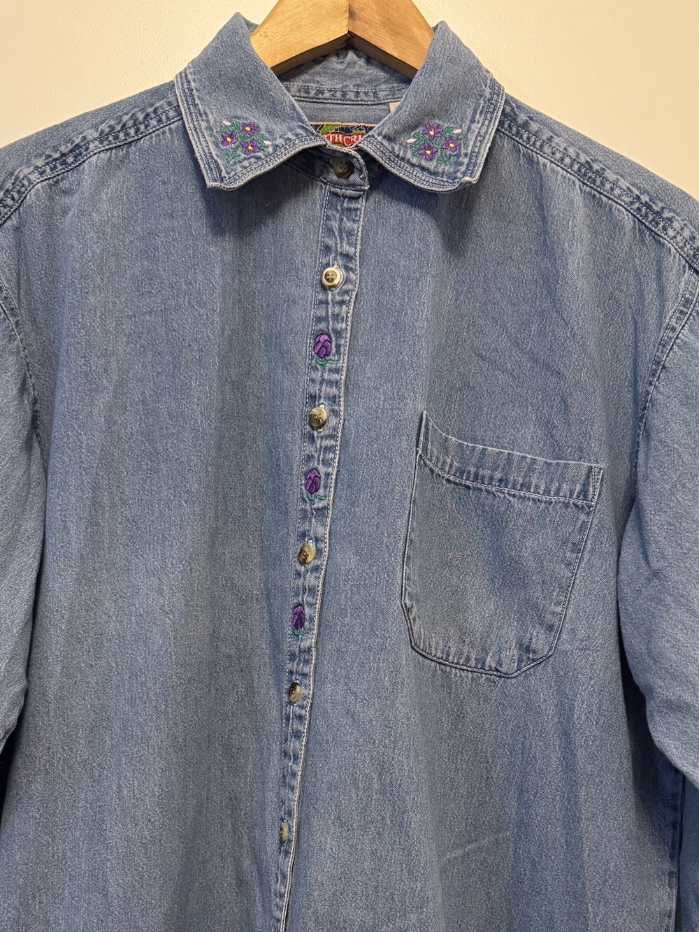 Vintage 90s NorthCrest Embroidered Floral Denim Shirt Long Sleeve Button Down L